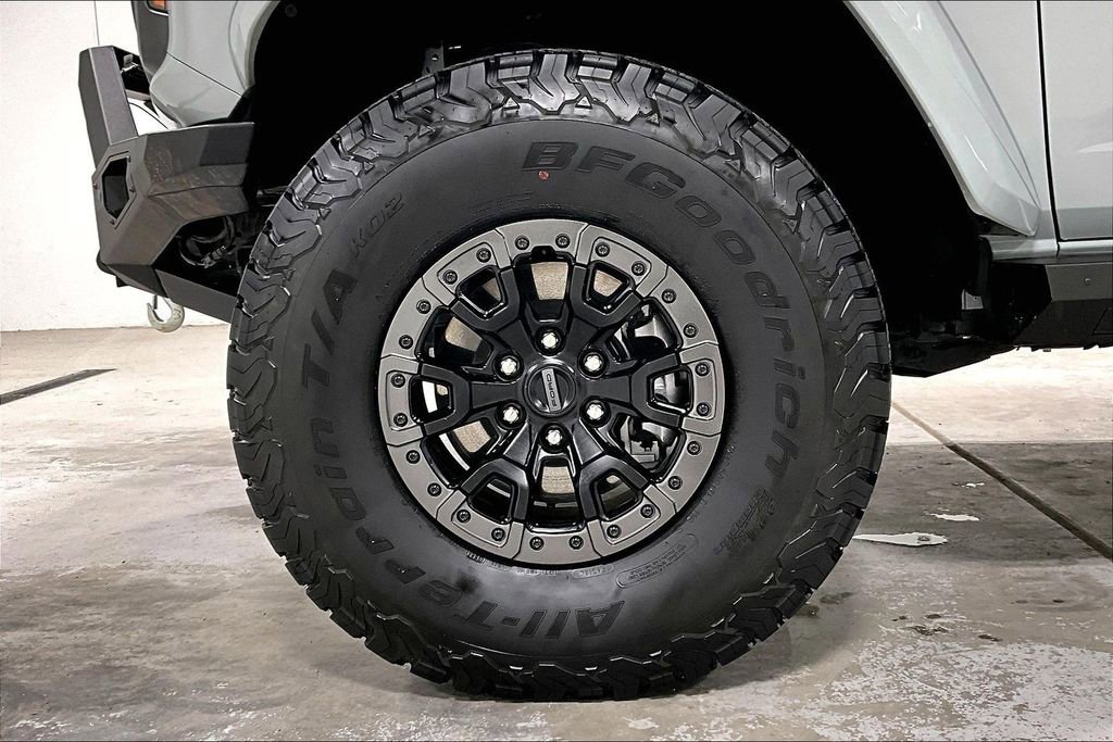 Used 2024 Ford Bronco Raptor w/ Interior Carbon Fiber Pack 6 image 11
