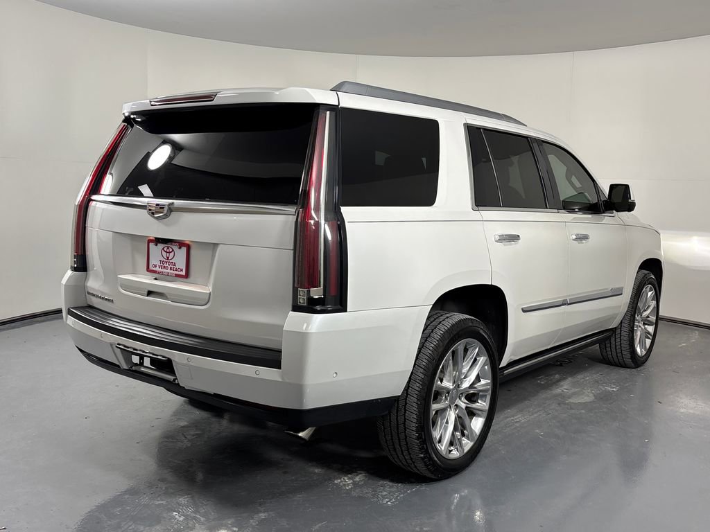 Used 2020 Cadillac Escalade Premium Luxury image 6