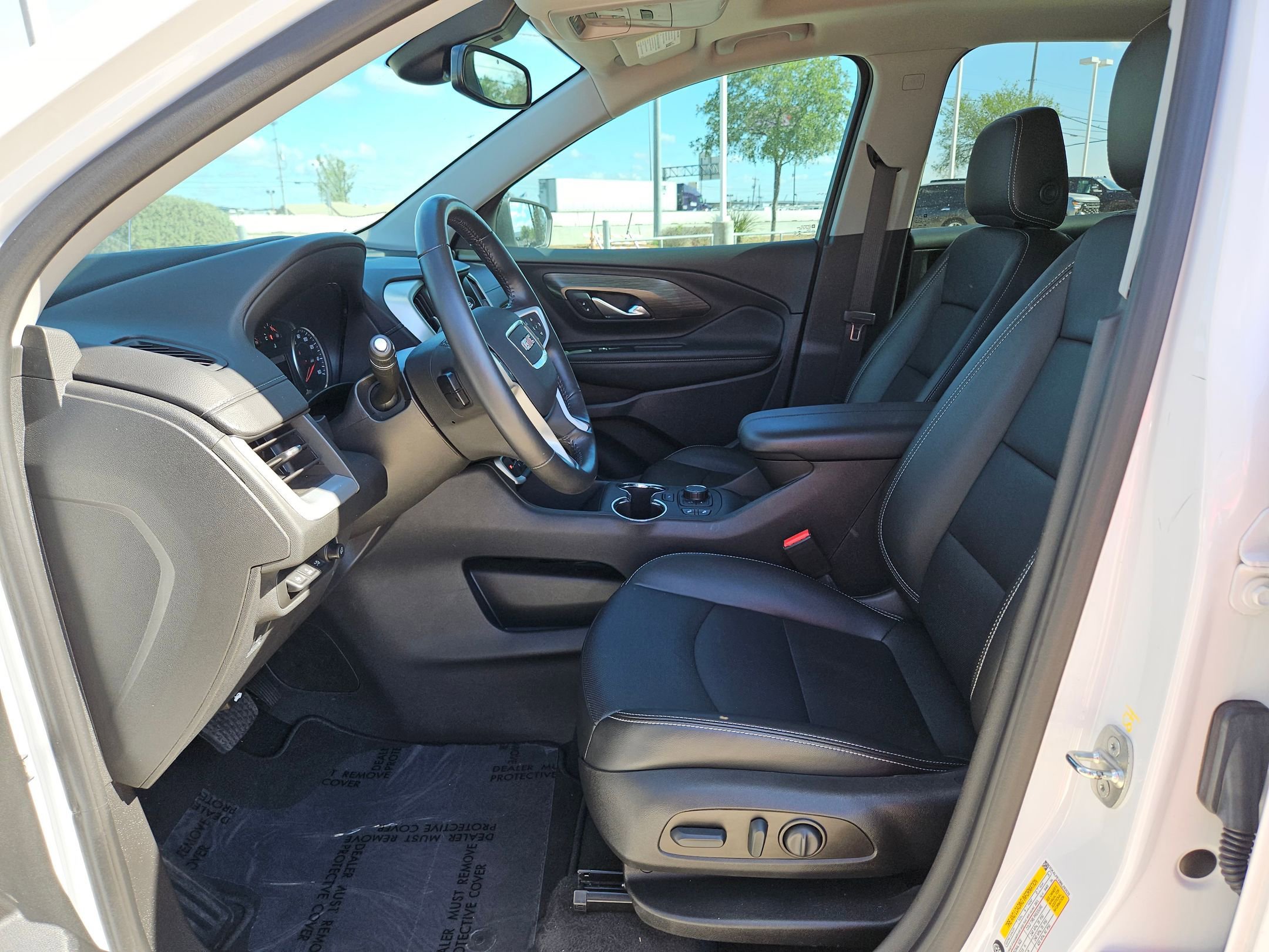 Certified 2022 GMC Terrain SLT w/ Infotainment Package II image 9