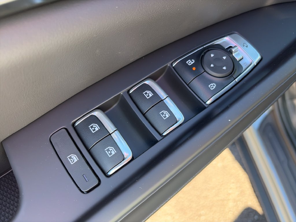 New 2027 Kia Carnival EX FWD image 18