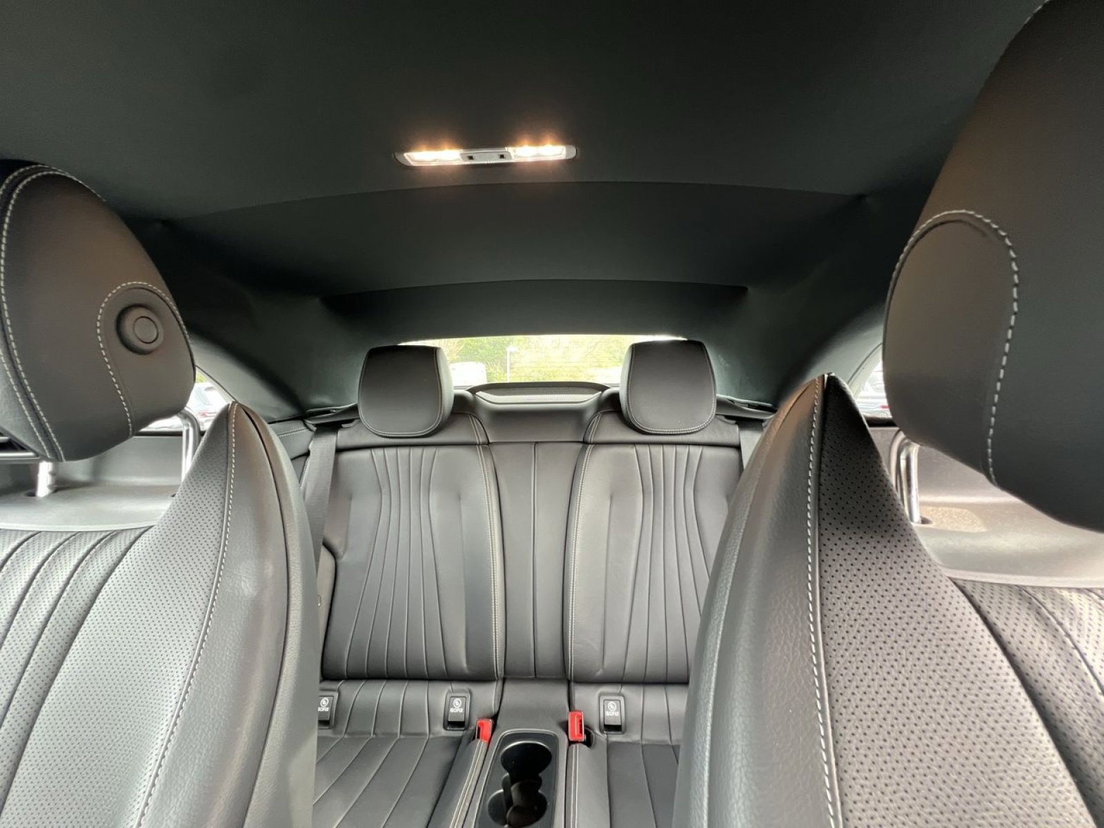 Used 2023 Mercedes-Benz E 450 4MATIC Cabriolet image 4