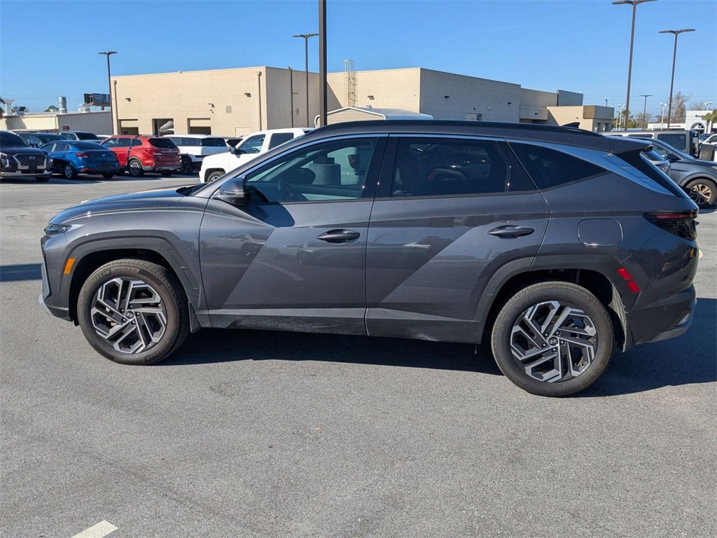 Certified 2025 Hyundai Tucson Limited image 9