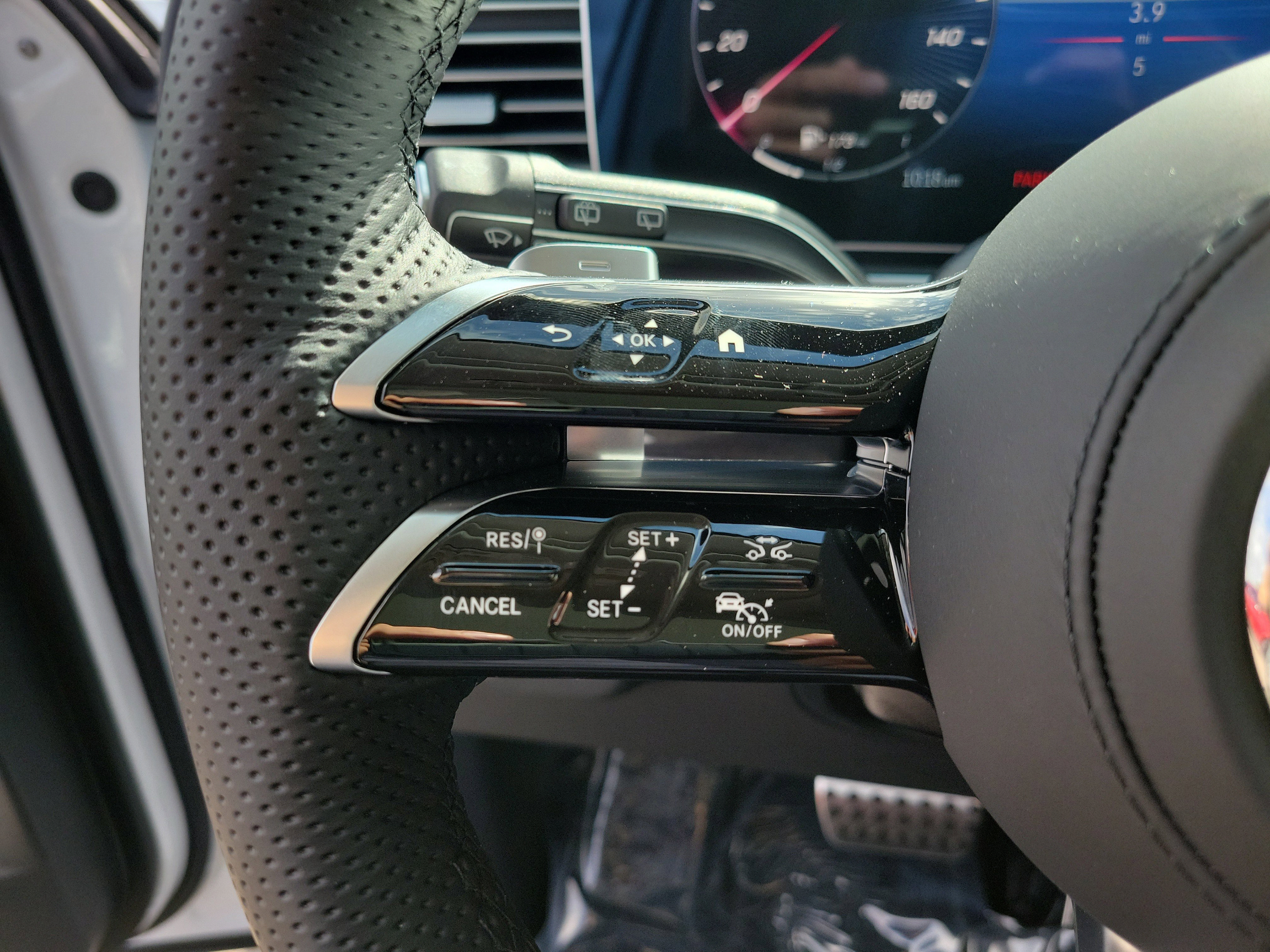 New 2026 Mercedes-Benz GLS 450 4MATIC image 25