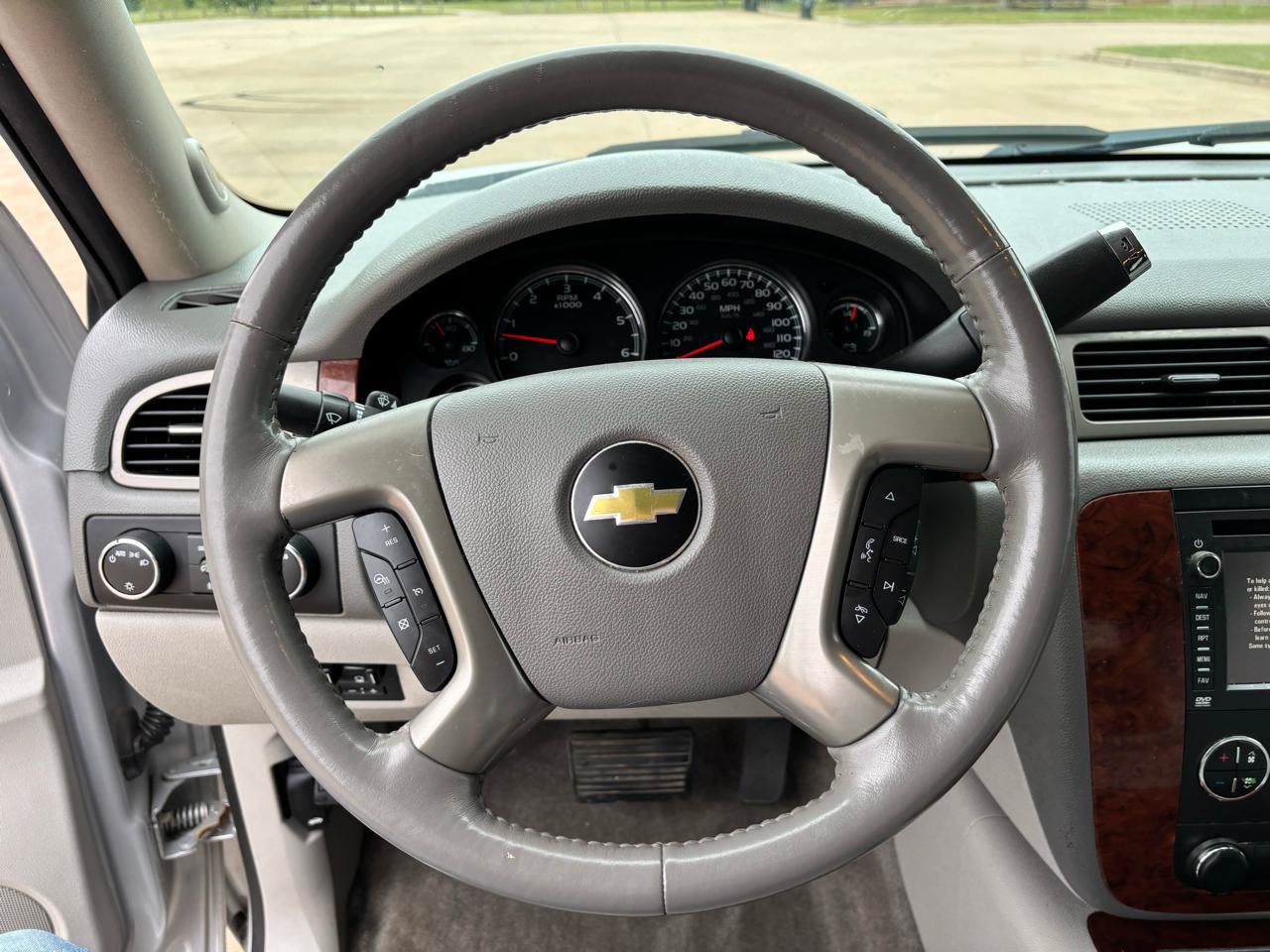 Used 2012 Chevrolet Avalanche LTZ AWD/4WD image 14
