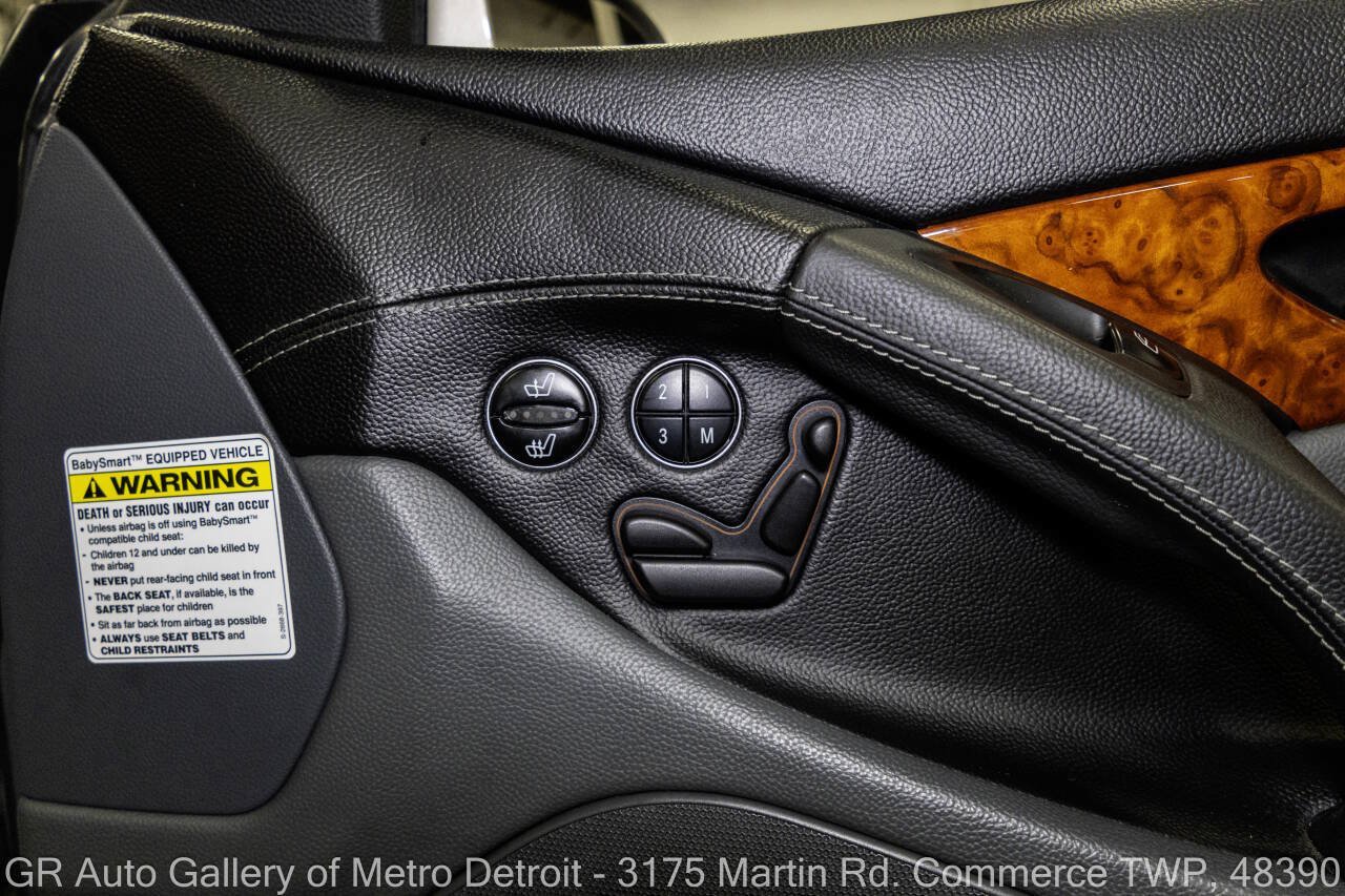 Used 2005 Mercedes-Benz SL 55 AMG image 39