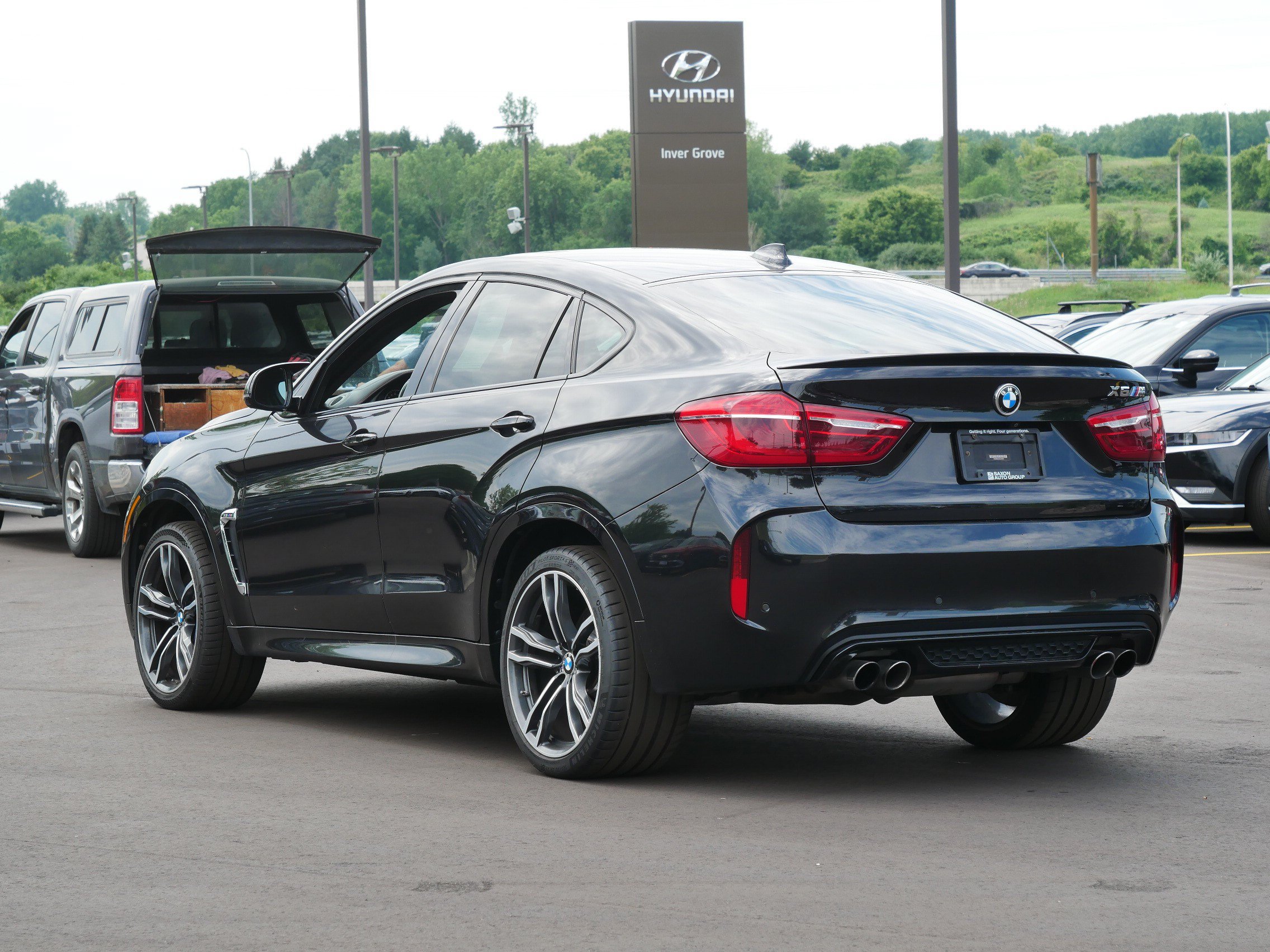 Used 2017 BMW X6 M AWD/4WD image 8