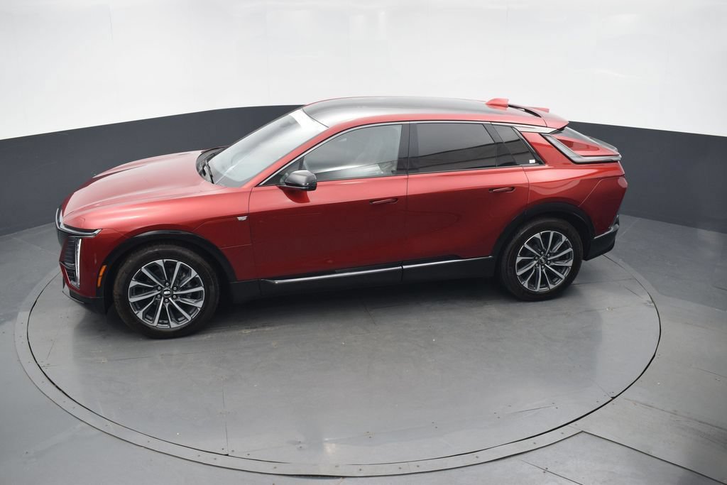 Certified 2024 Cadillac Lyriq Sport AWD/4WD image 37