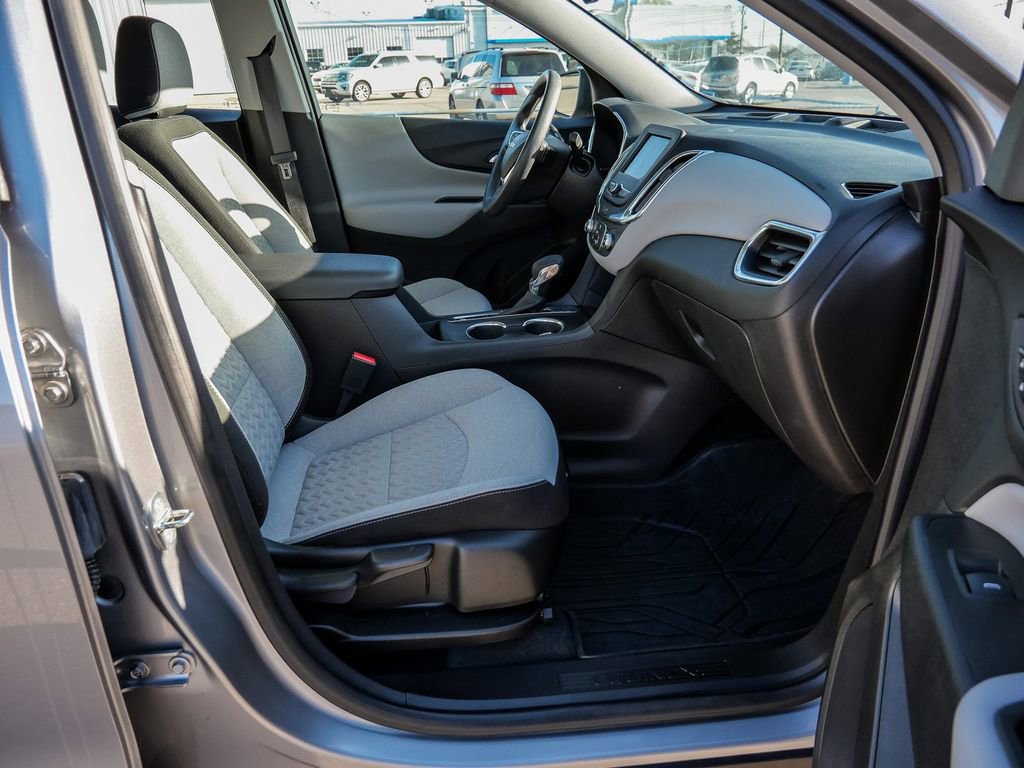 Used 2024 Chevrolet Equinox LS w/ Driver Confidence II Package image 13
