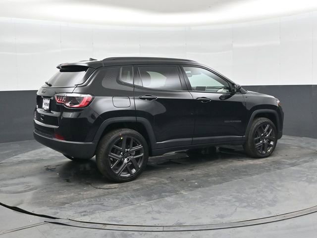 New 2026 Jeep Compass Latitude image 3