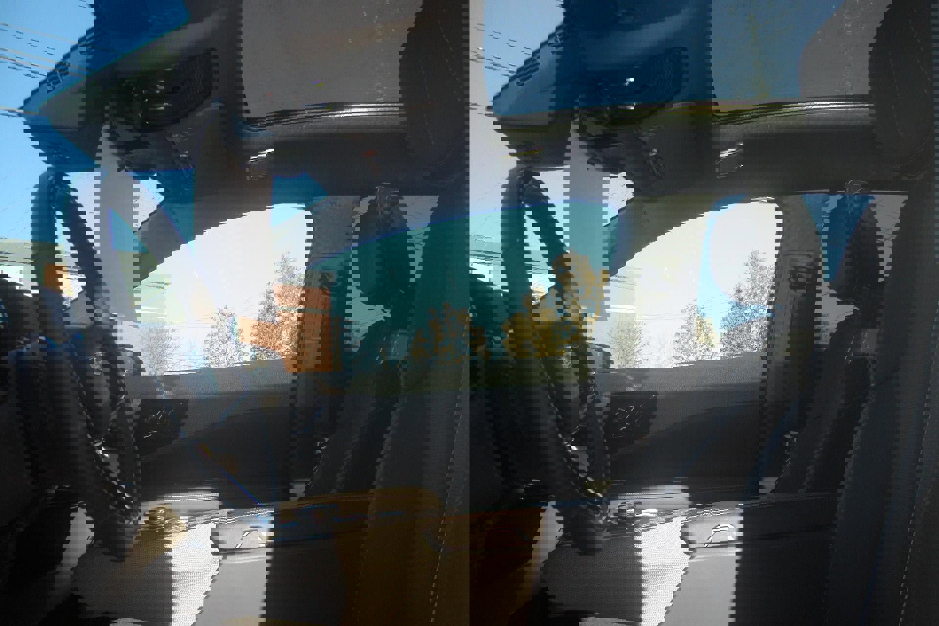 Used 2025 Cadillac Optiq Luxury 2 w/ LPO, Floor Liner Package image 14