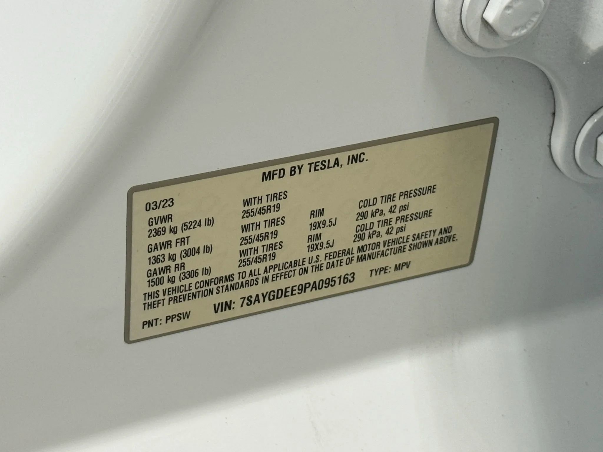 Used 2023 Tesla Model Y Long Range image 40