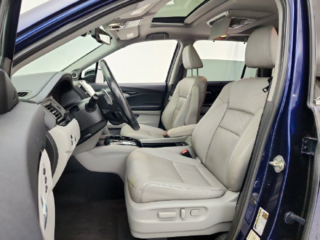 Used 2017 Honda Pilot Elite image 21
