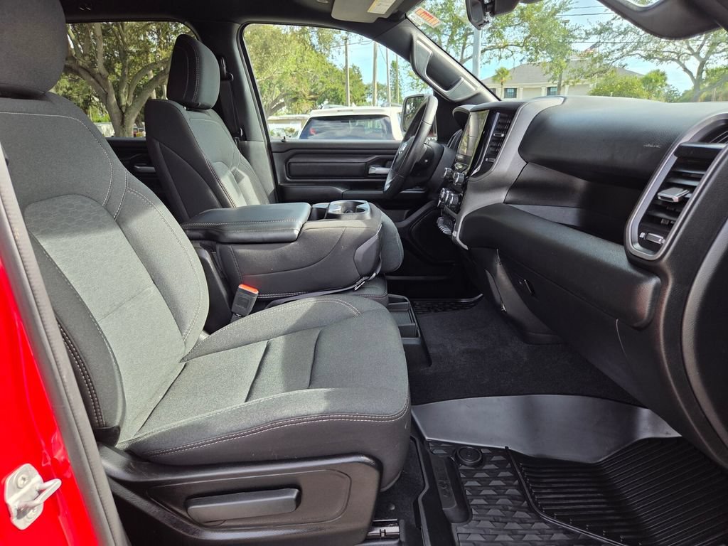 Used 2025 RAM 1500 Warlock AWD/4WD image 19