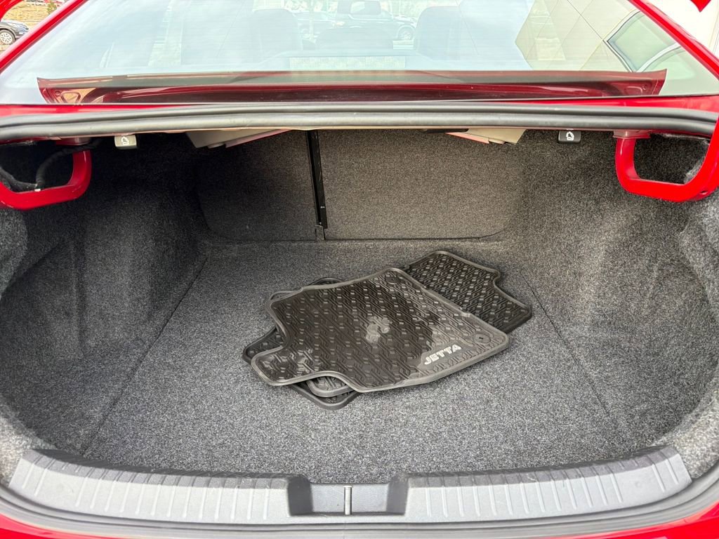 Used 2019 Volkswagen Jetta R-Line image 23