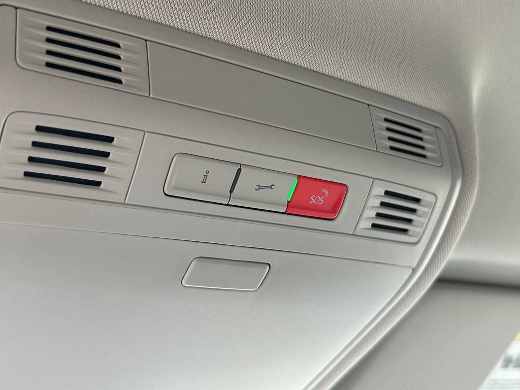 New 2026 Volkswagen Taos SE FWD image 52
