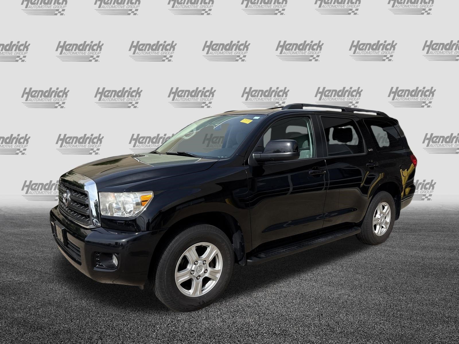 Used 2016 Toyota Sequoia SR5 AWD/4WD image 5
