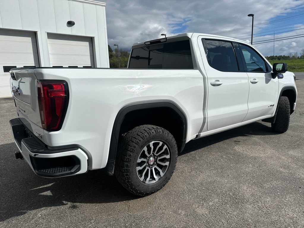 Used 2022 GMC Sierra 1500 AT4 w/ AT4 Preferred Package AWD/4WD image 5