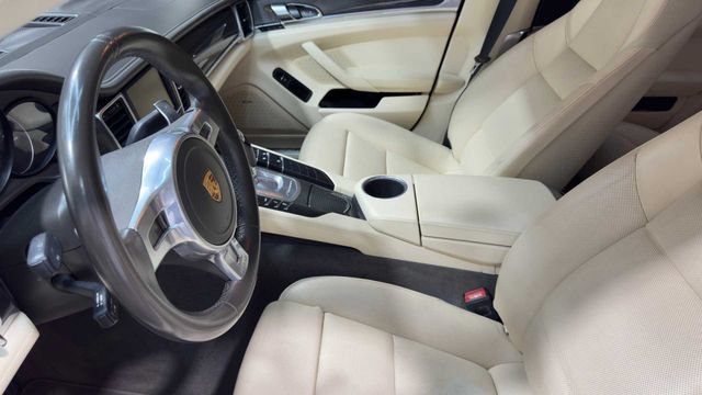 Used 2016 Porsche Panamera Edition RWD image 8