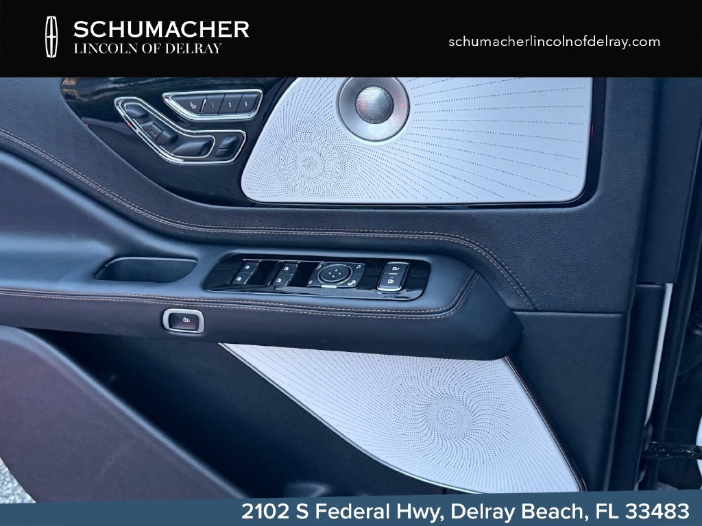 New 2027 Lincoln Aviator Black Label w/ Black Label Special Edition AWD/4WD image 18