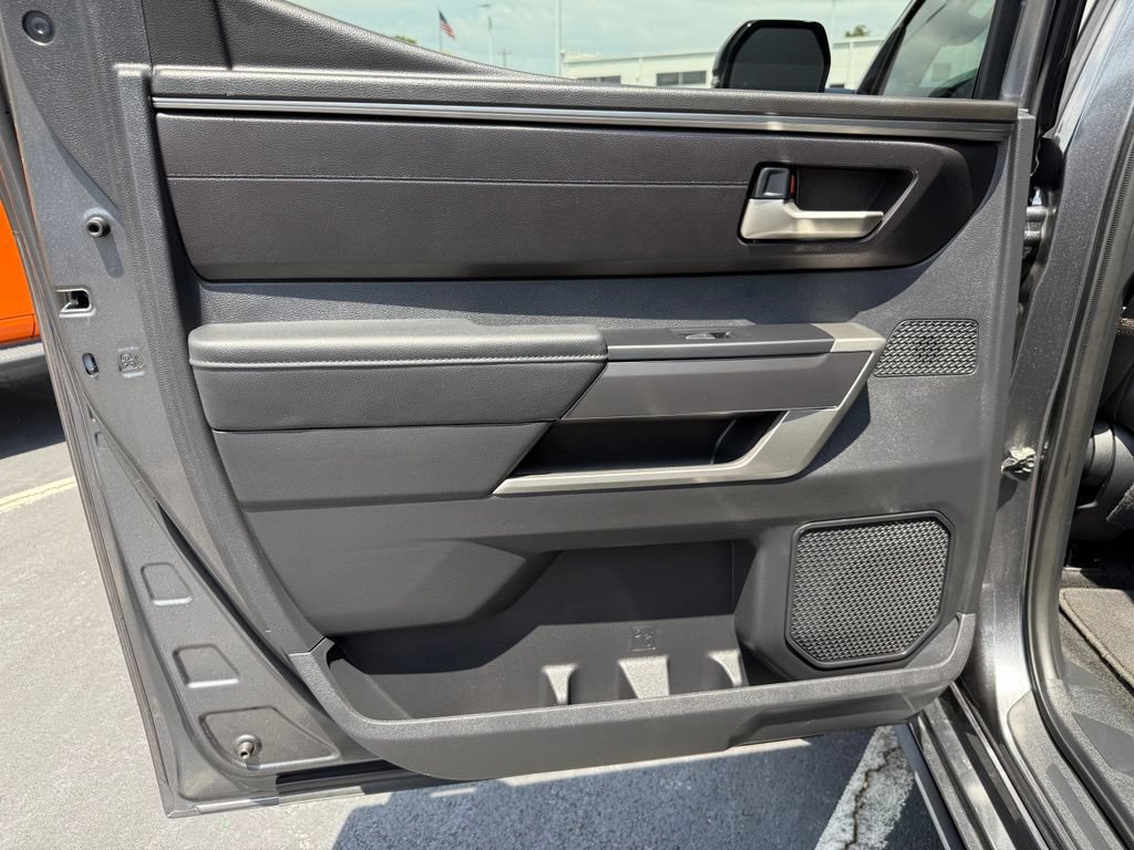 Used 2023 Toyota Tundra SR5 w/ SR5 Convenience Package AWD/4WD image 32