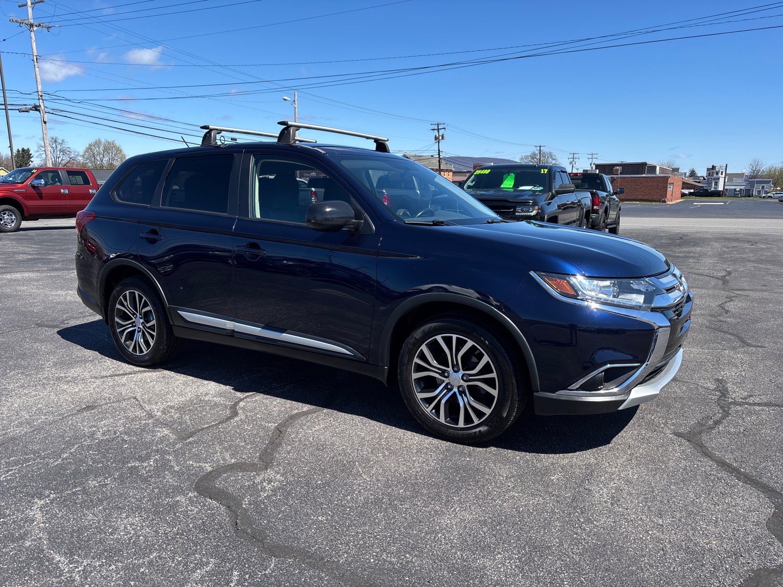 Used 2016 Mitsubishi Outlander SE