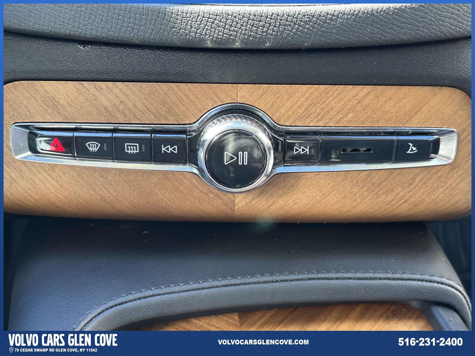 Used 2023 Volvo XC90 B6 Plus w/ Protection Package Premier AWD/4WD image 29