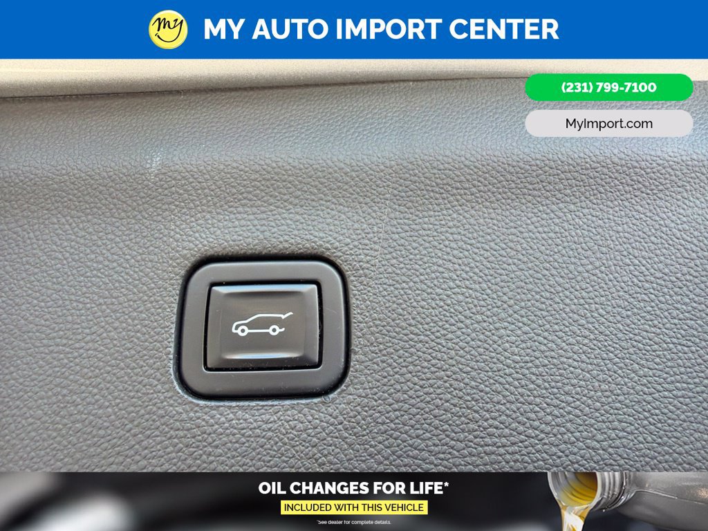 Used 2021 Buick Enclave Premium w/ Sun and Sites Package AWD/4WD image 31