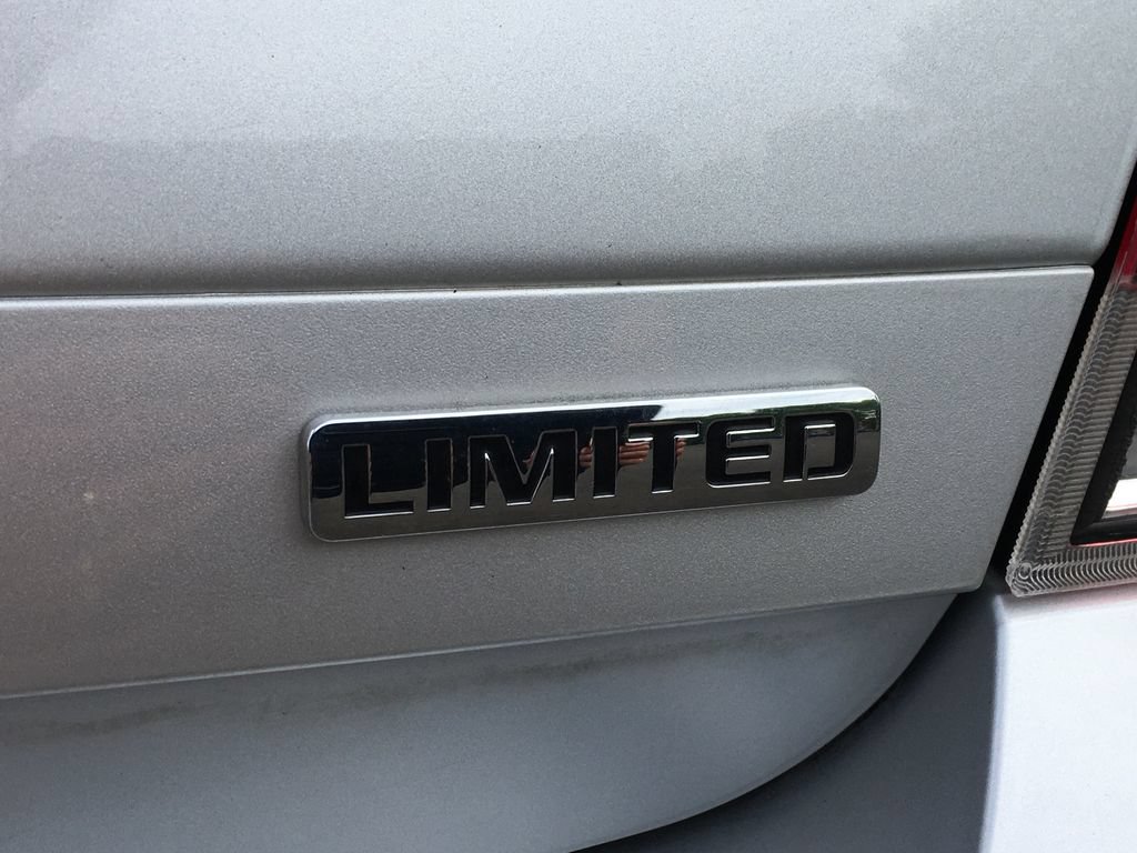 Used 2014 Chevrolet Impala LT FWD image 7