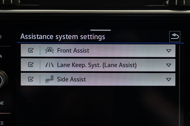 Used 2024 Volkswagen Tiguan Wolfsburg Edition image 18