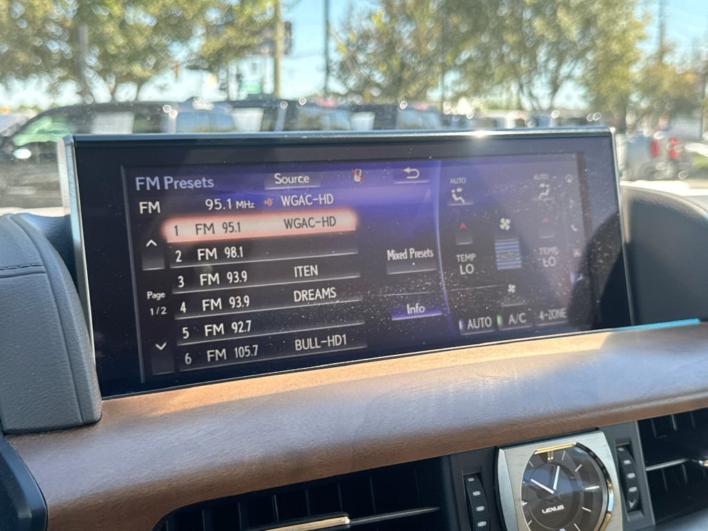 Used 2019 Lexus LX 570 4WD w/ Luxury Package image 25