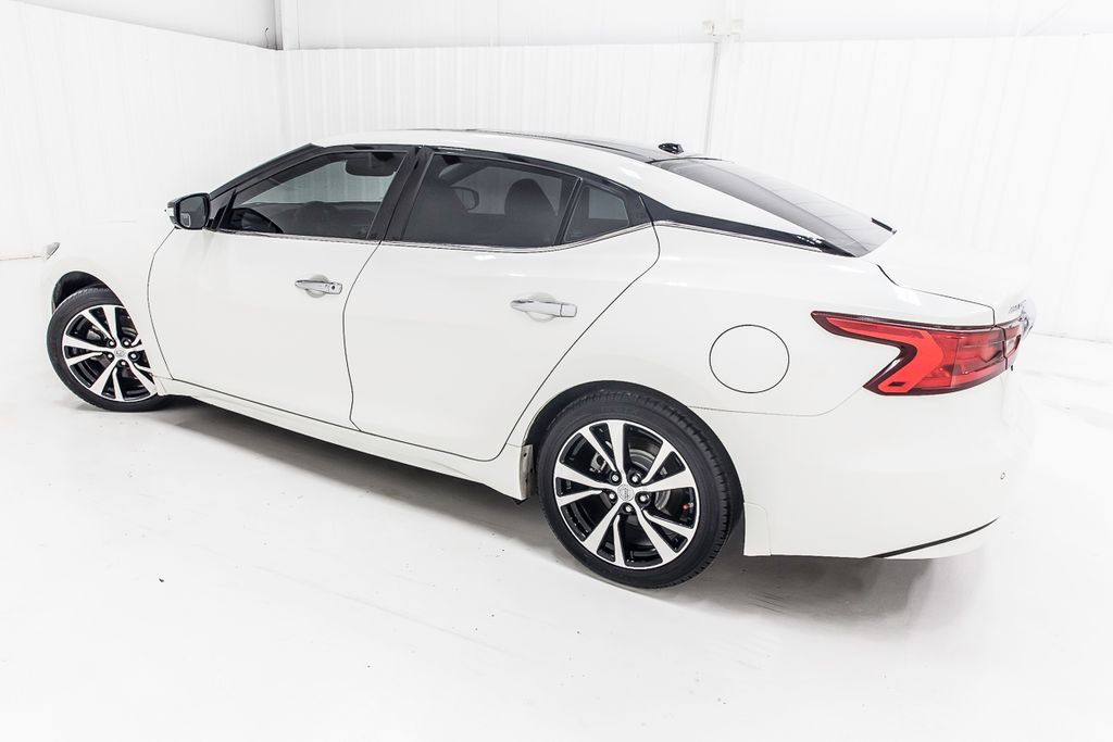 Used 2018 Nissan Maxima Platinum image 4