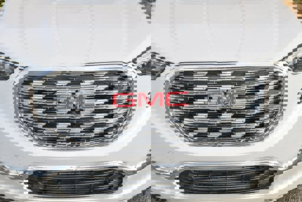 Used 2020 GMC Terrain Denali w/ Denali Premium Package image 5