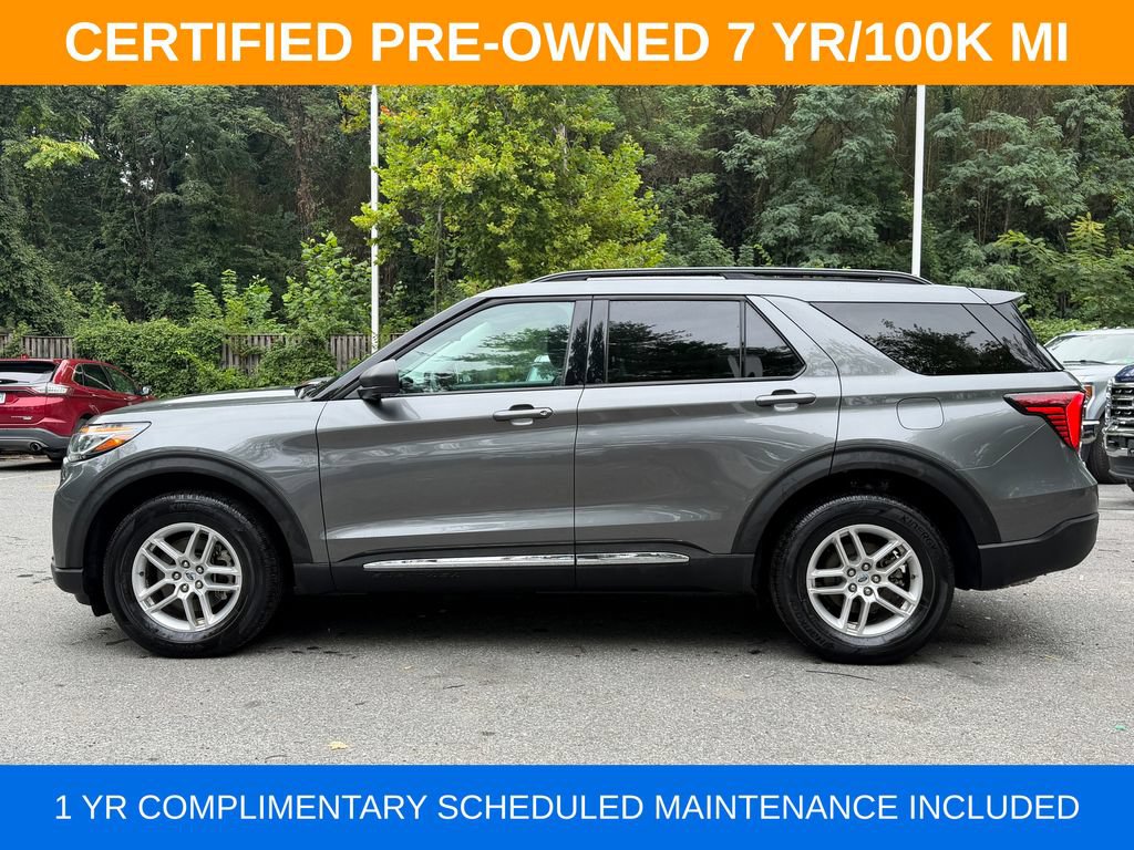 Used 2025 Ford Explorer Active AWD/4WD image 4