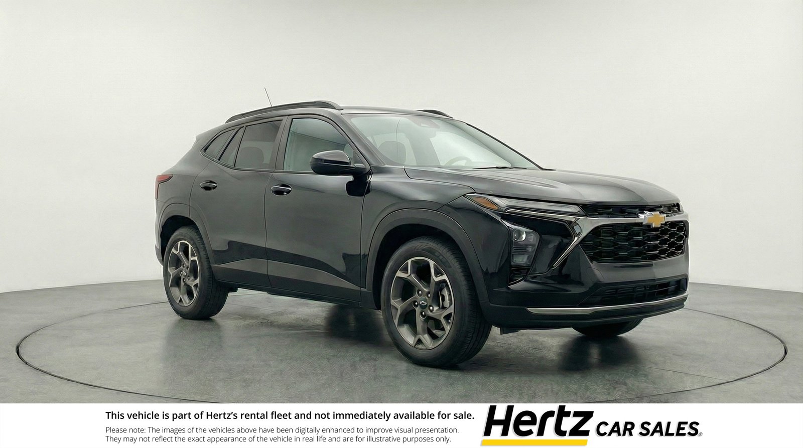 Used 2025 Chevrolet Trax LT FWD image 1