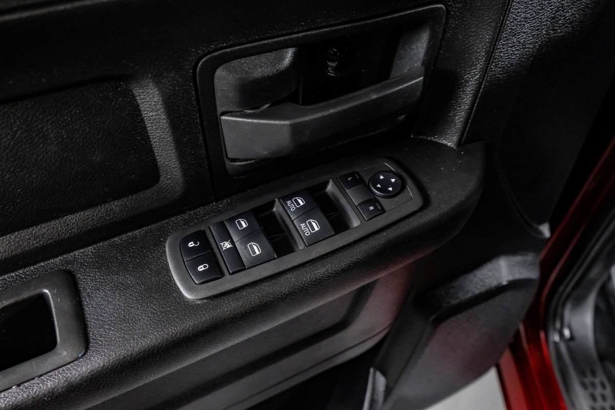 Used 2022 RAM 3500 Tradesman w/ Chrome Appearance Group AWD/4WD image 32