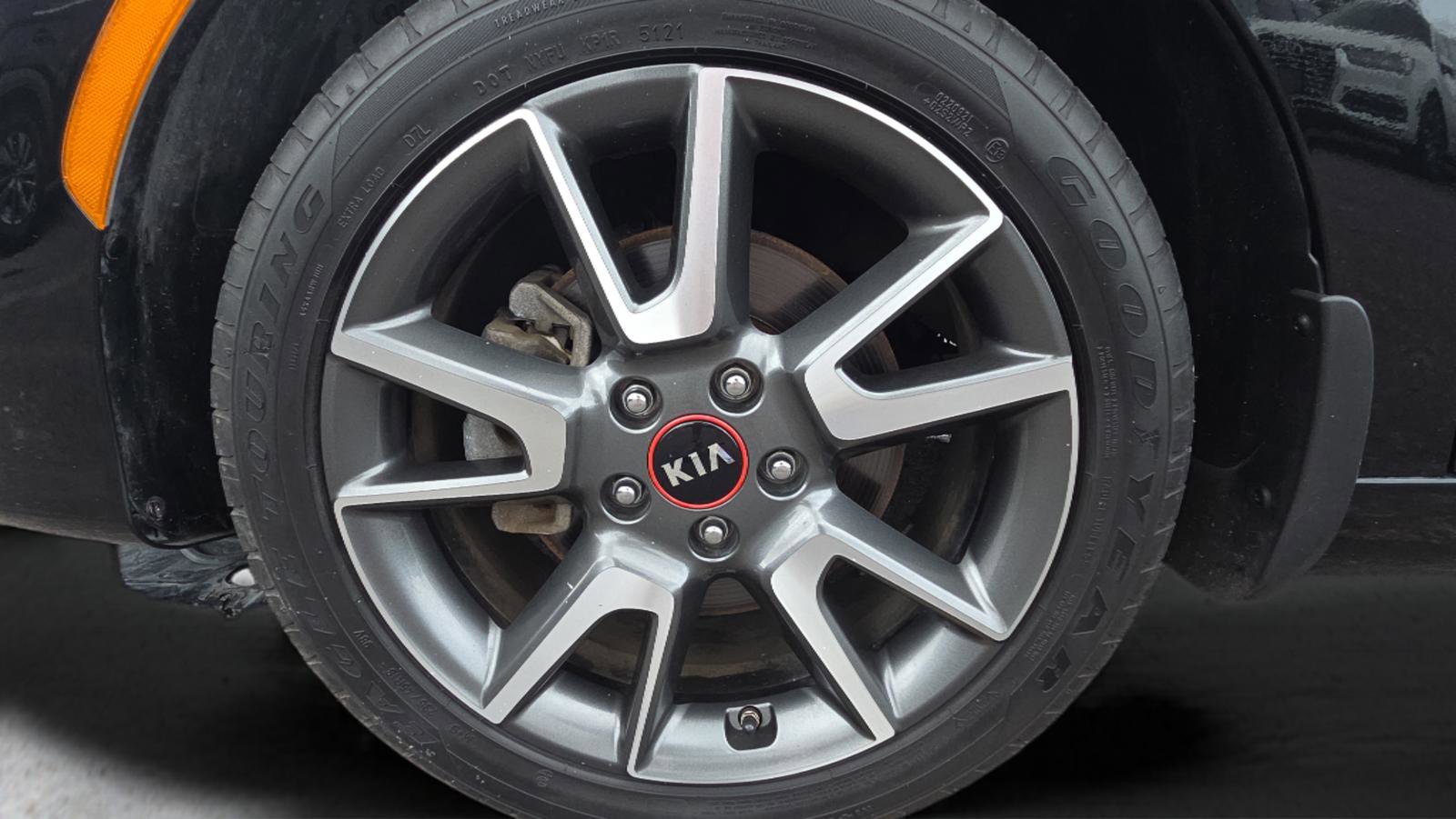 Used 2020 Kia Soul GT-Line Turbo FWD image 39