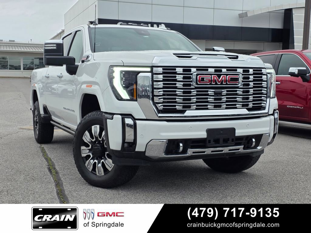 Used 2024 GMC Sierra 2500 Denali w/ Denali Reserve Package AWD/4WD image 1