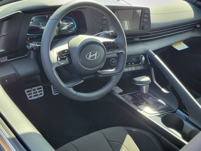 New 2026 Hyundai Elantra SEL Sport Premium image 3
