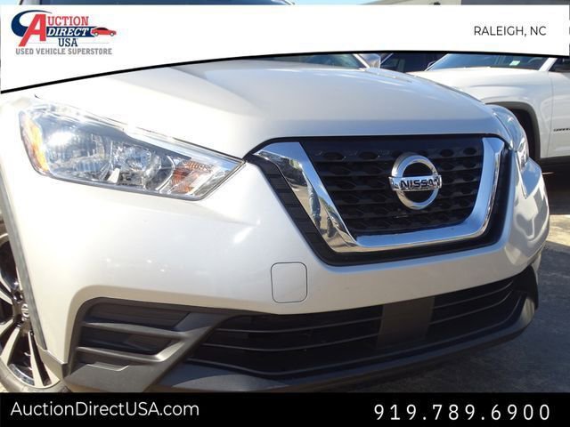Used 2020 Nissan Kicks SV image 39