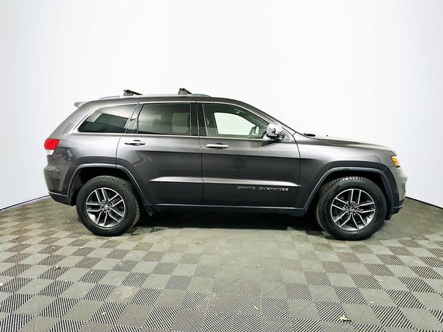 Used 2018 Jeep Grand Cherokee Limited image 10