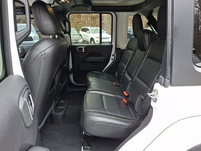 Used 2020 Jeep Wrangler Unlimited Sahara image 12