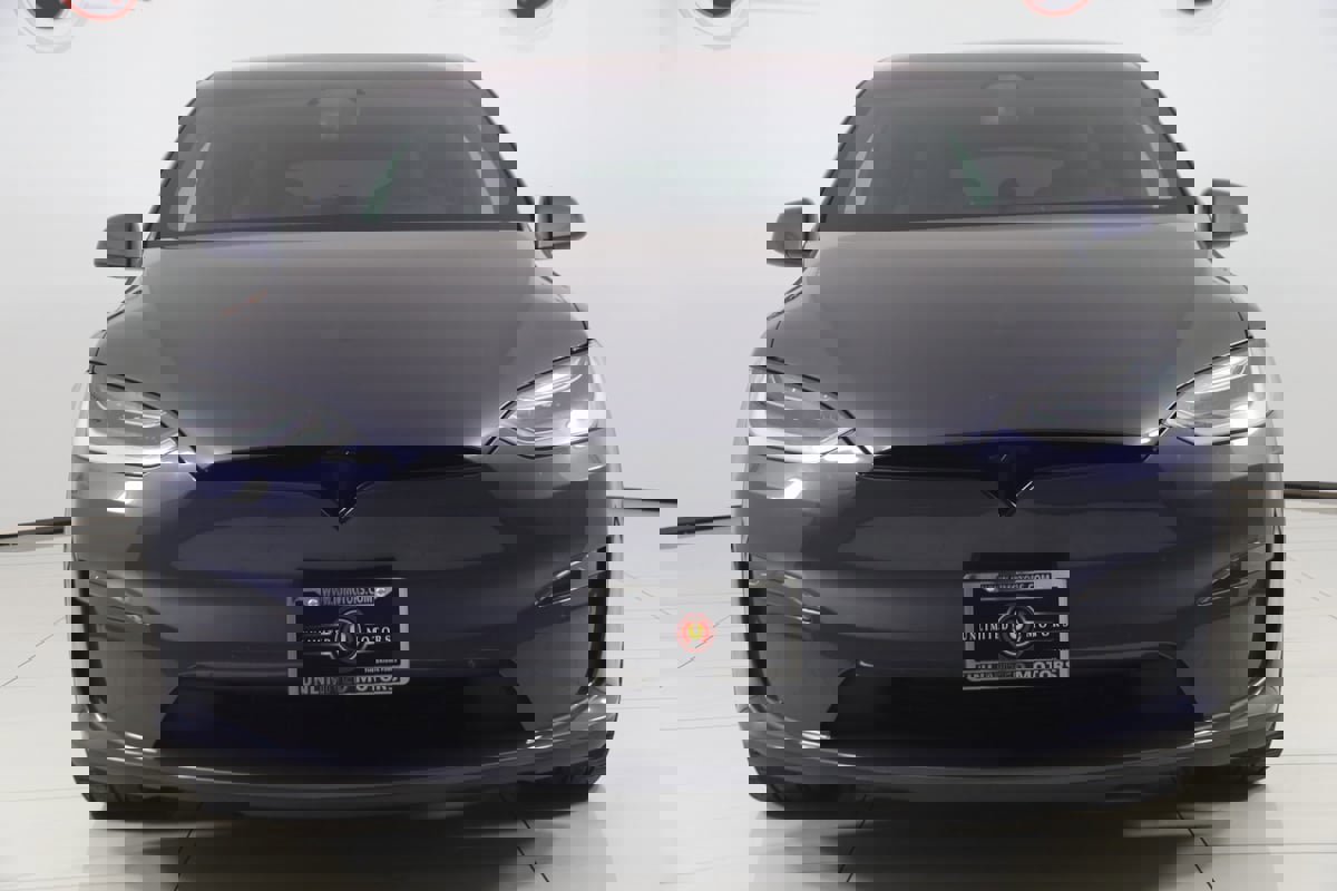 Used 2022 Tesla Model X image 64
