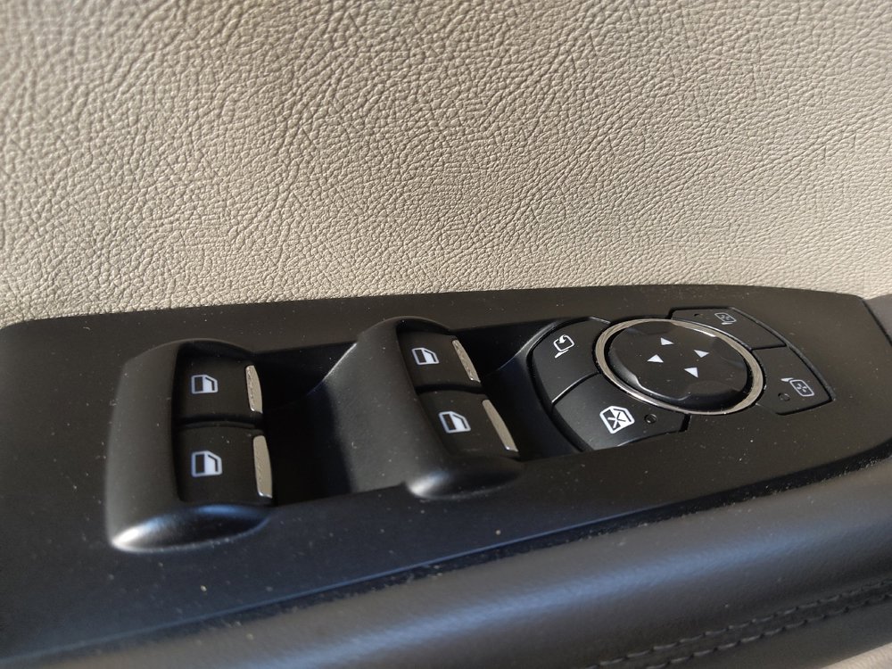 Used 2017 Lincoln MKX Reserve w/ Lincoln MKX Climate Package FWD image 27