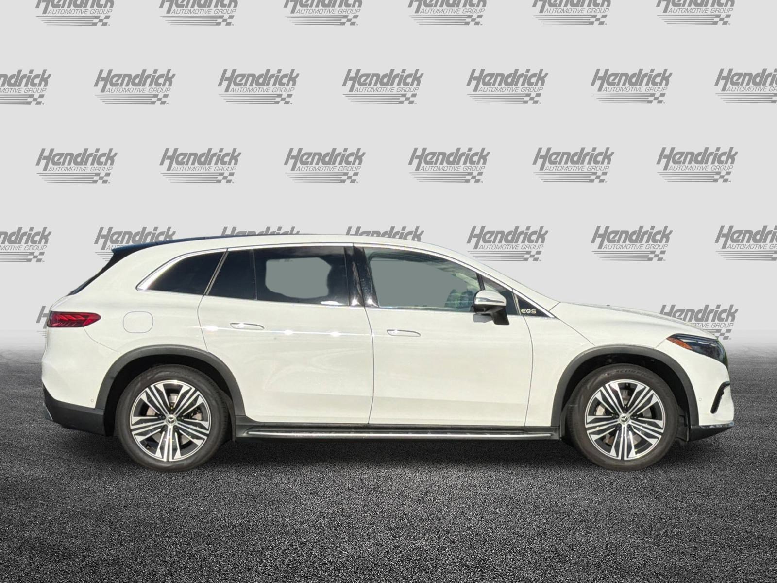 Used 2023 Mercedes-Benz EQS 450+ SUV image 3