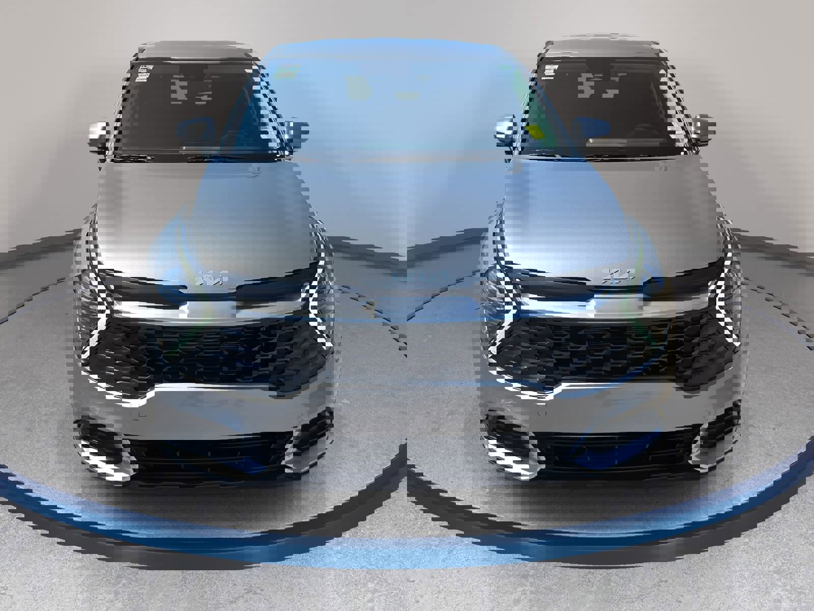 Used 2025 Kia Sportage LX image 2