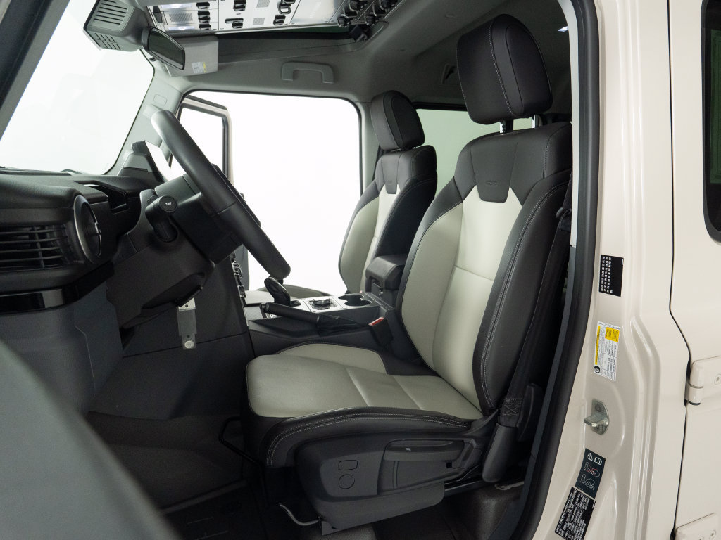 Used 2025 INEOS Grenadier Station Wagon AWD/4WD image 32