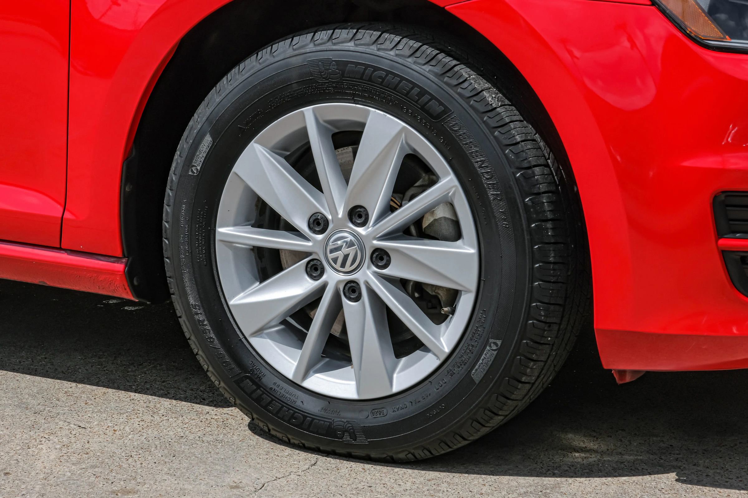 Used 2015 Volkswagen Golf SE image 47