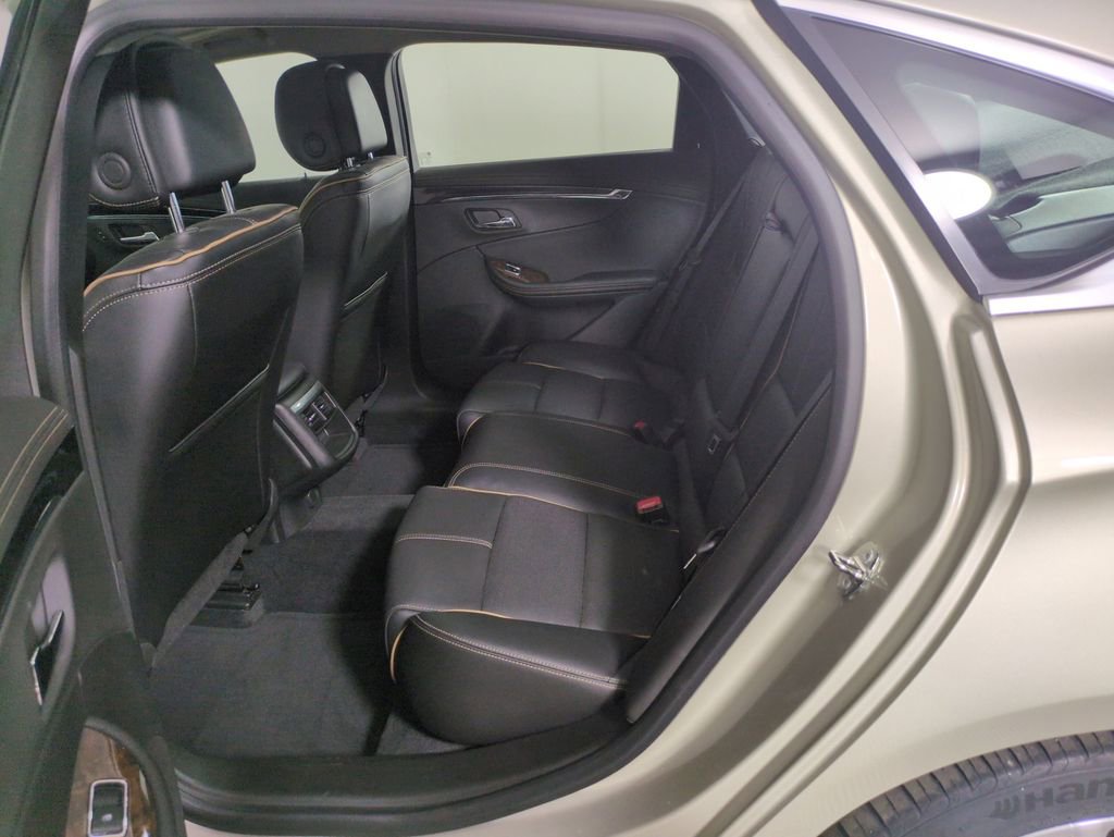 Used 2014 Chevrolet Impala LTZ FWD image 27