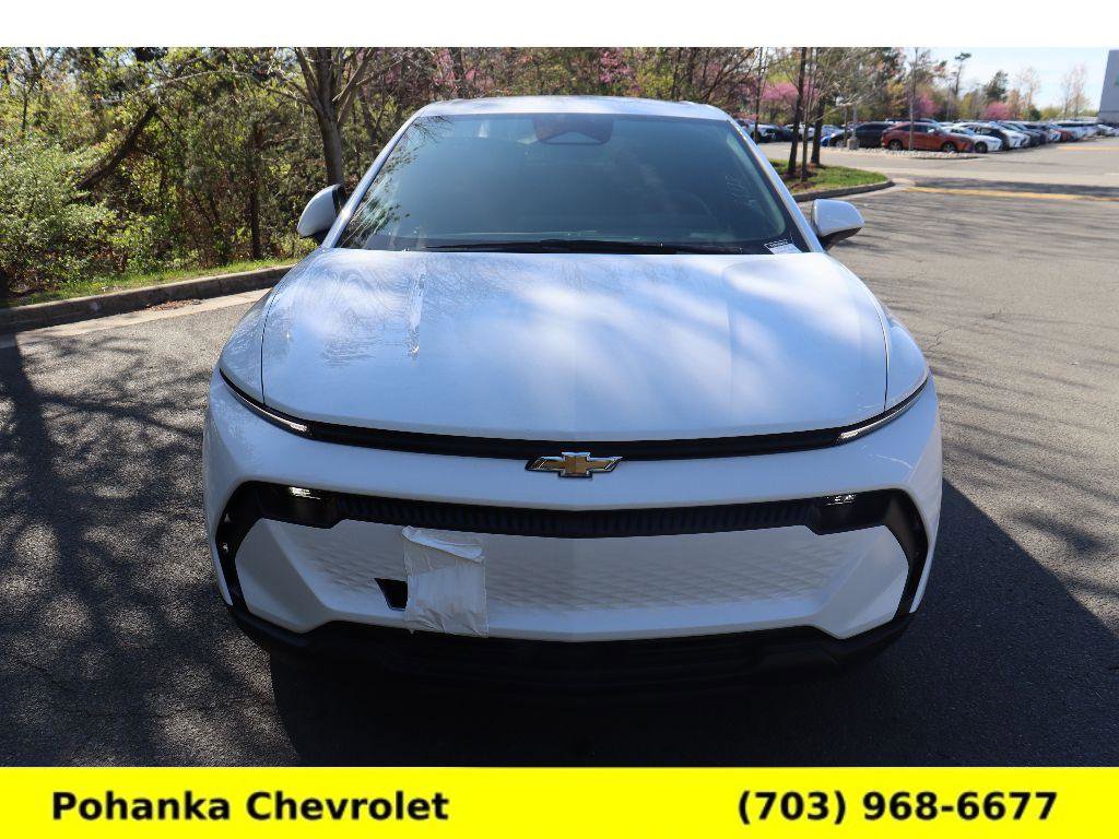 New 2026 Chevrolet Equinox EV LT FWD image 2