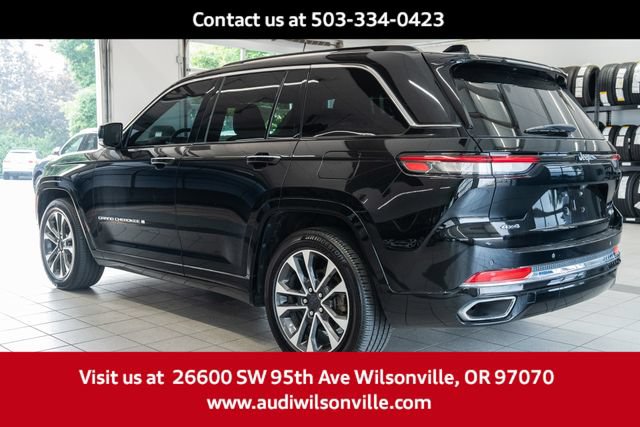 Used 2023 Jeep Grand Cherokee Overland AWD/4WD image 4